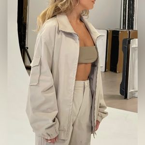 COPY - Djerf Avenue - Cotton On the Go Jacket Sand Size L